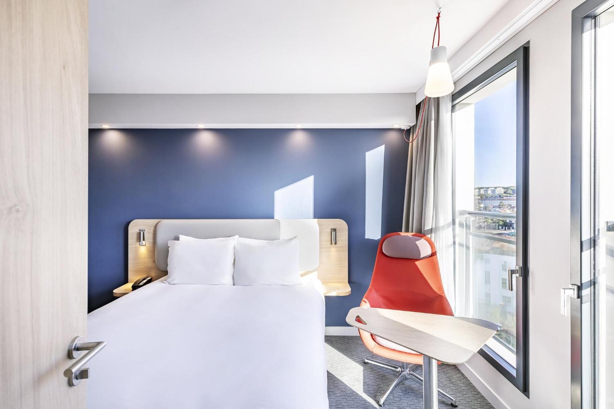 Holiday Inn Express Paris - Poissy By Ihg Dış mekan fotoğraf